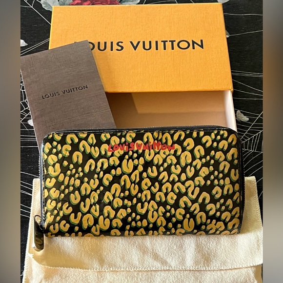 Louis Vuitton Handbags - Louis Vuitton Stephen Sprouse Navy Leopard Vernis Anfini Zippy Long Wallet RARE
